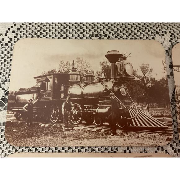 4 Old West Collectors Post Cards Locomotive, Frontier Railroad, Hunters - Picture 2 of 7